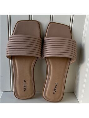 Torrid Beige Ribbed Slide Sandals Size 10WW